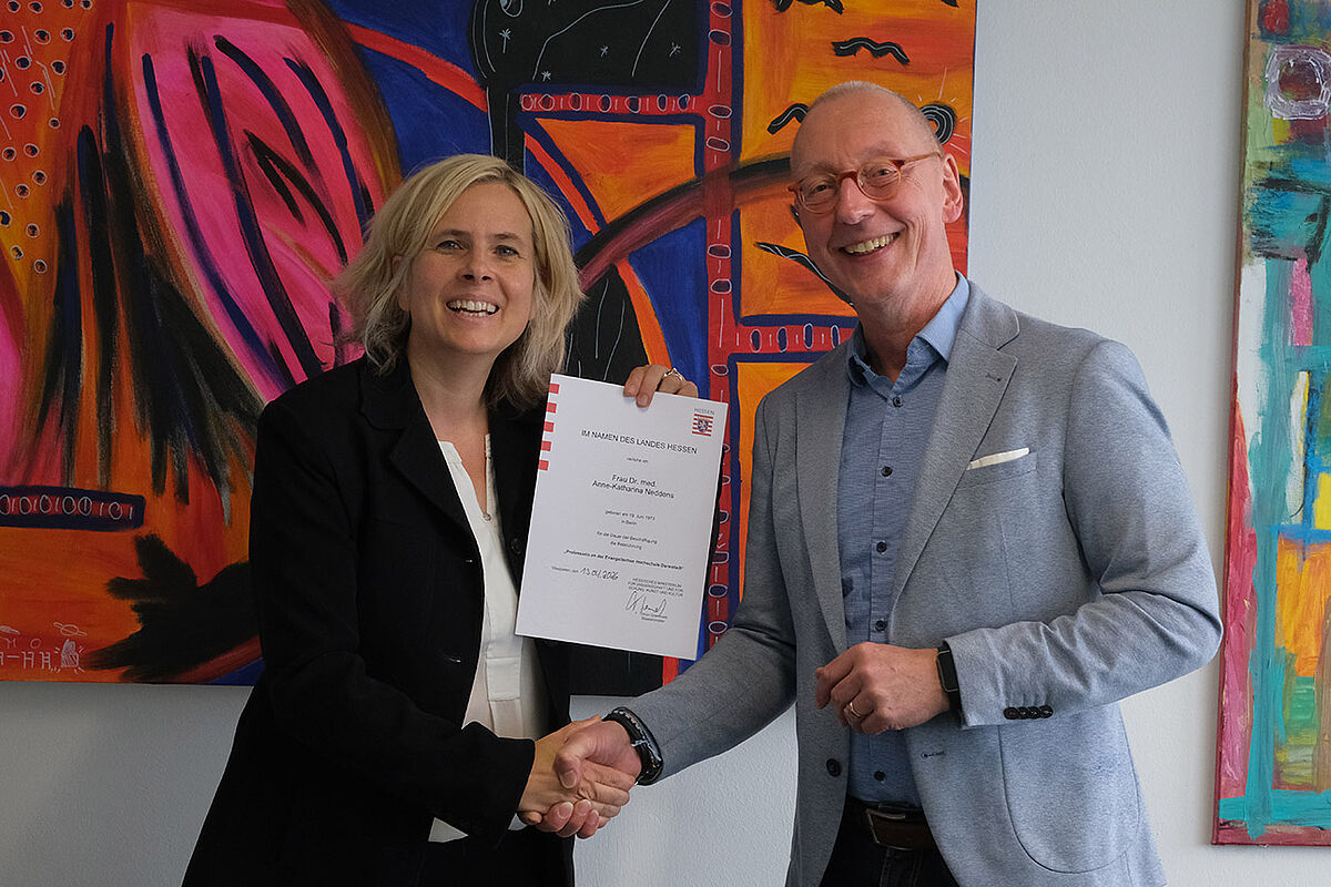 Prof. Dr. Anne-Katharina Neddens und Prof. Dr. Uwe Becker